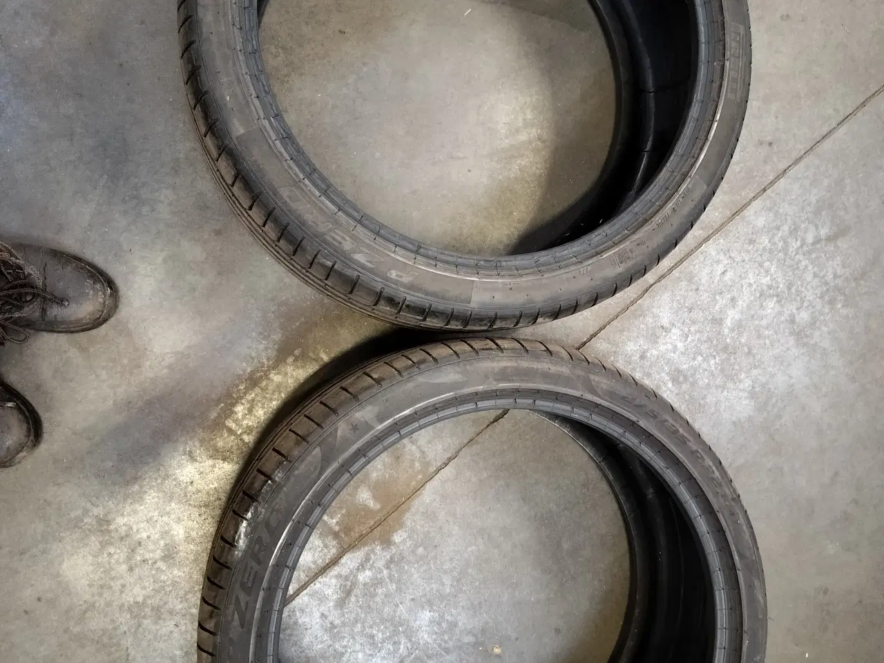 Billede 1 - Pirelli sommerdæk 275/35-22