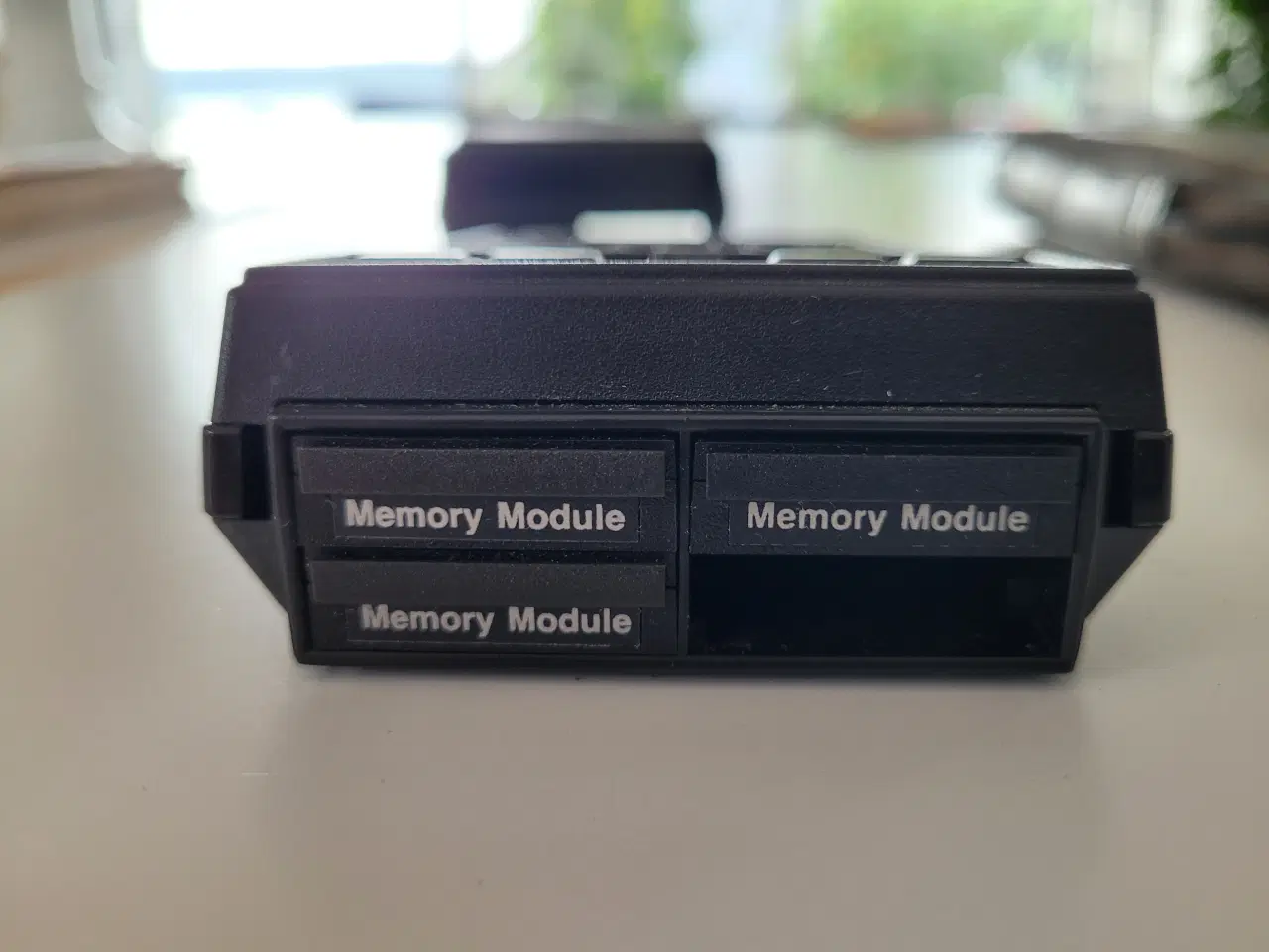 Billede 3 - HP-41C med kortlæser og memory moduler