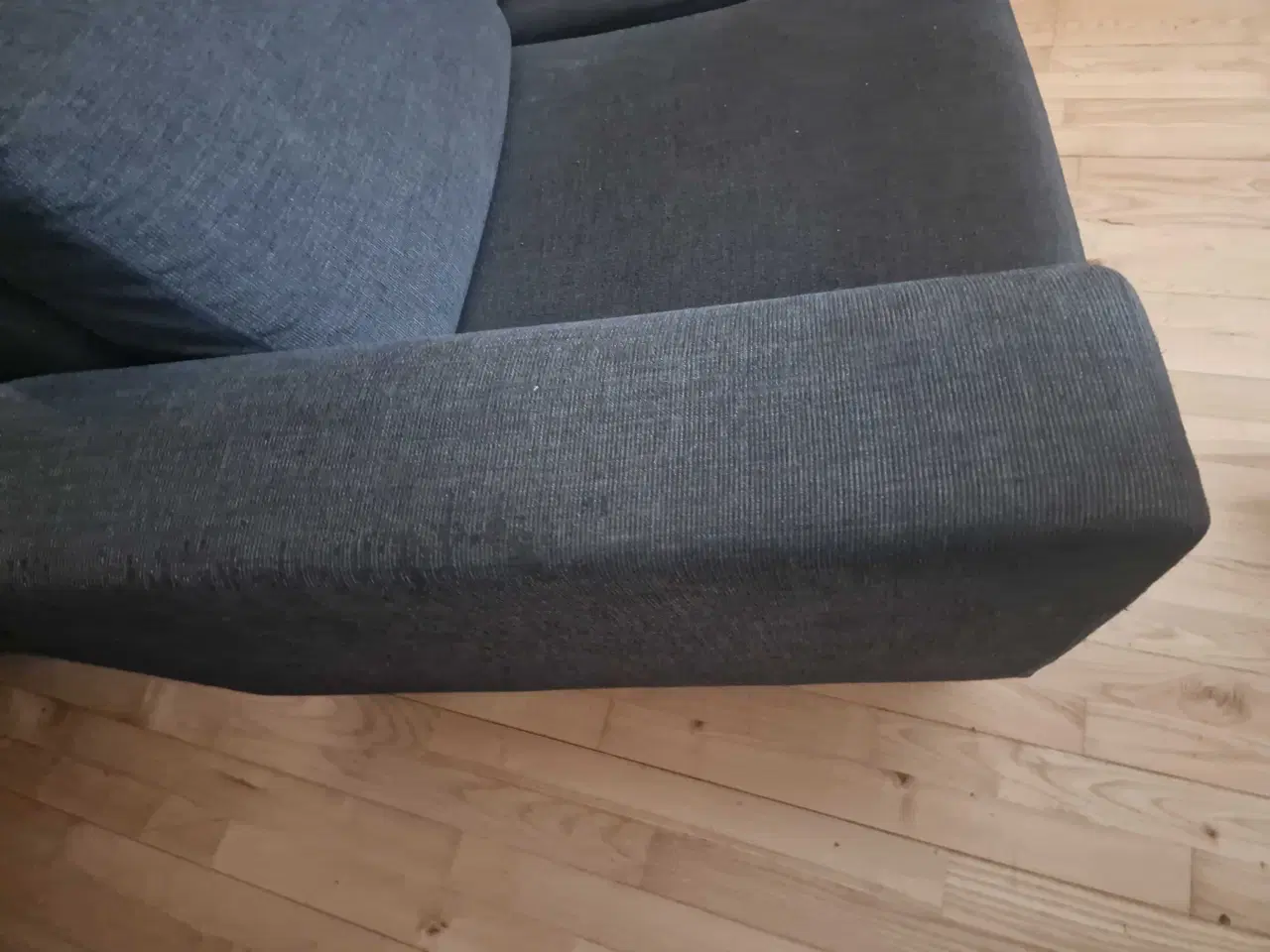 Billede 5 - 2 personers stofsofa fra Ilva.