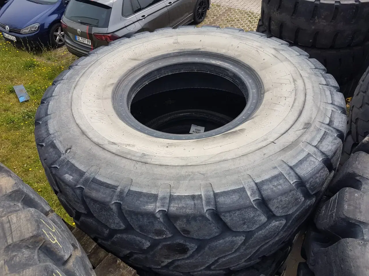 Billede 3 - Bridgestone dæk til gummiged 23,5R25