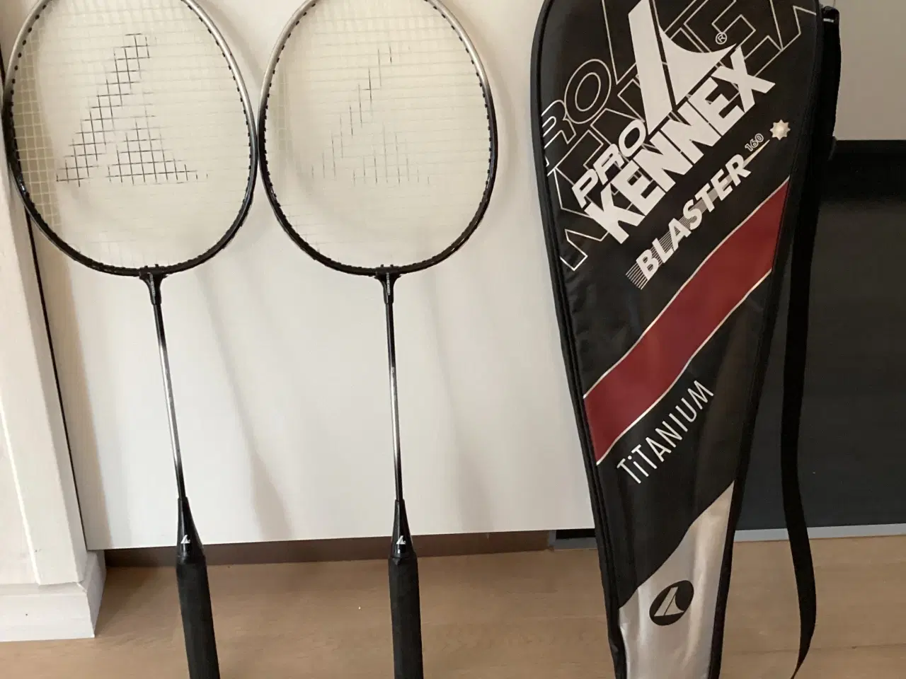 Billede 1 - 2 PRO KENNEX badmintonketchere inkl. taske