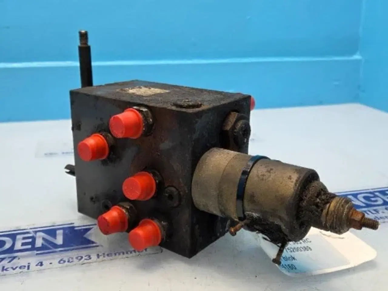 Billede 3 - Claas Variant 385 Hydraulikventil 1094160