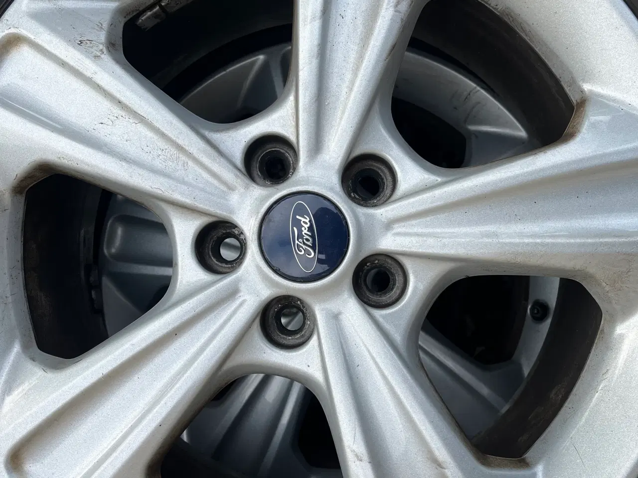 Billede 1 - Vinterdæk på alu fælge til Ford Kuga 