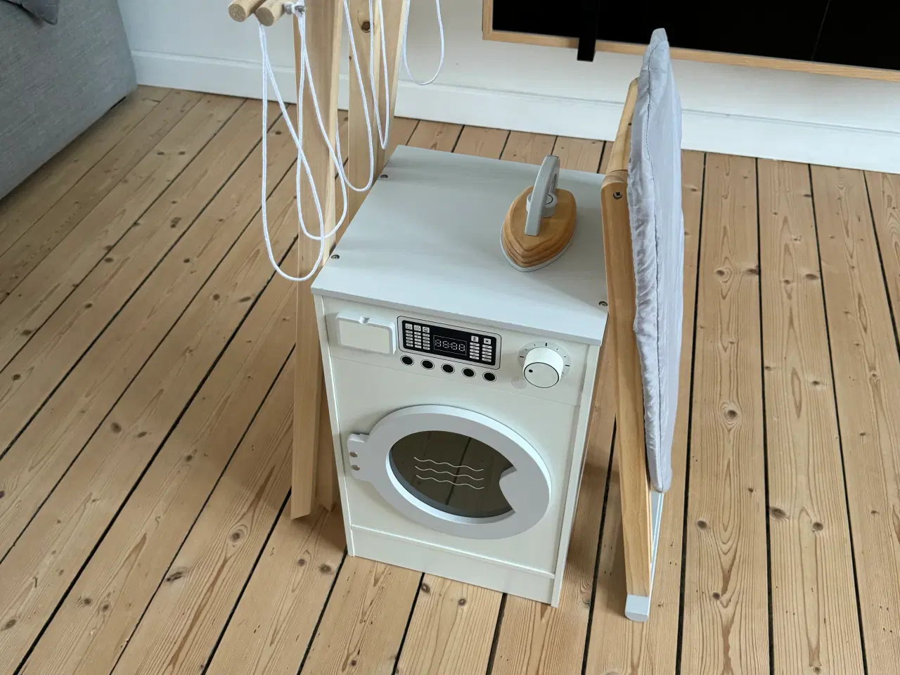 Billede 2 - Vaskemaskine mv til leg