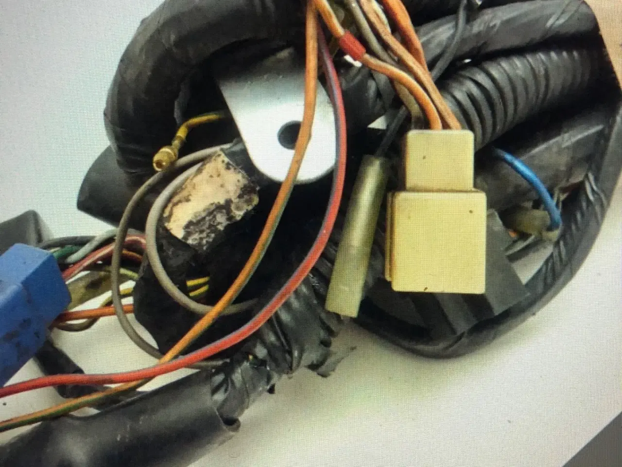 Billede 3 - Suzuki GSX 750es ledningsnet