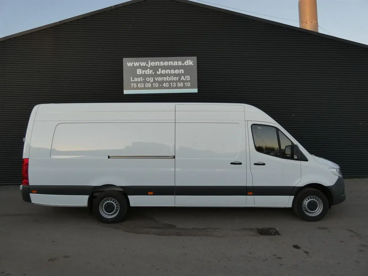 Billede 1 - Mercedes-Benz Sprinter 317 2,0 CDI A4 H2 RWD 9G-Tronic 170HK Van Aut.
