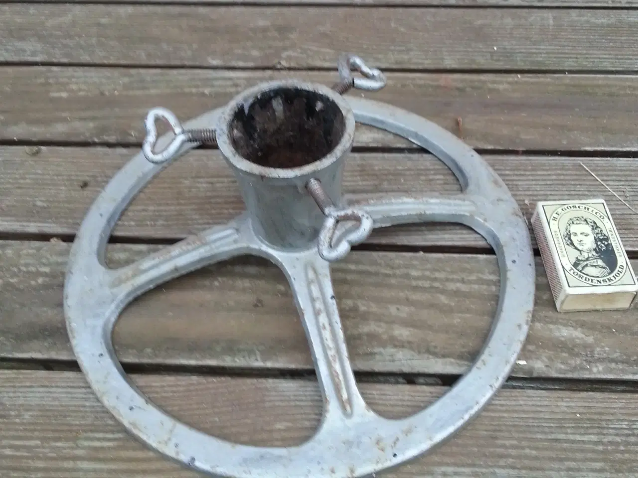 Billede 1 - Juletræsfod