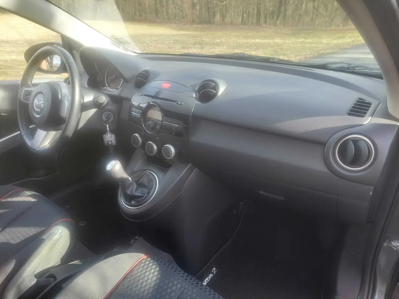 Billede 11 - Mazda 2 1,3 Takara Edition 5d
