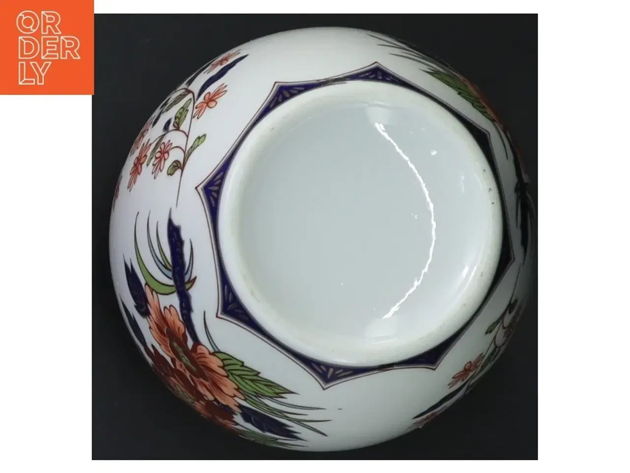 Billede 4 - Porcelæns vase med blomster motiv (str. 14 cm)