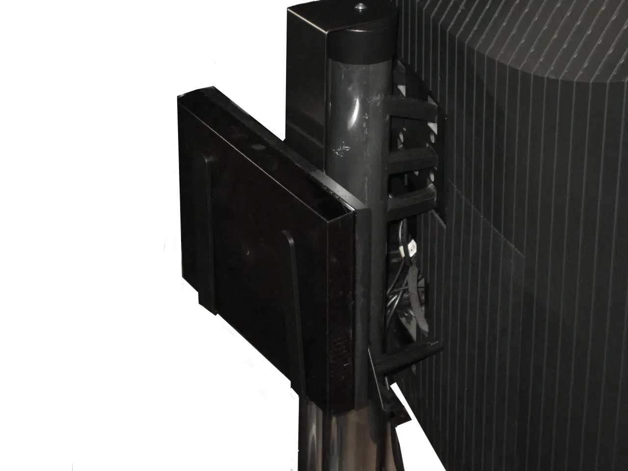 Billede 1 - Beslag til Satelit box, Playstation, Wii m.m.