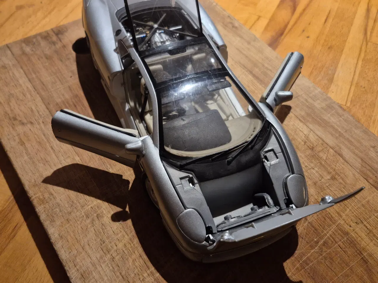 Billede 4 - 3 stk. modelbiler bl.a. 1 Jaguar