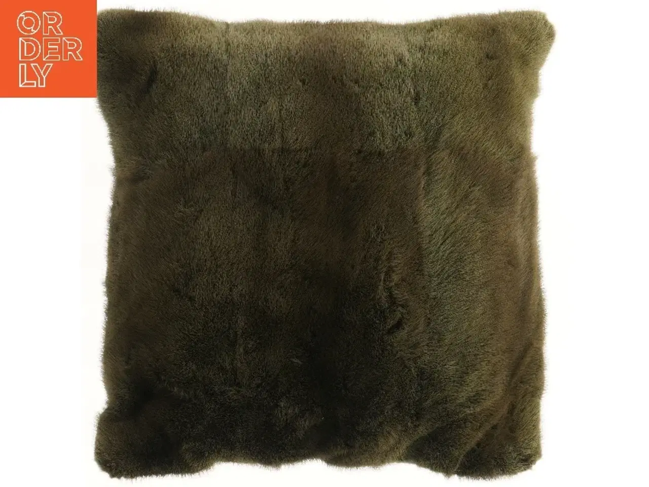 Billede 1 - Firkantet pelspude med skindbagside  (str. 45x48 cm)