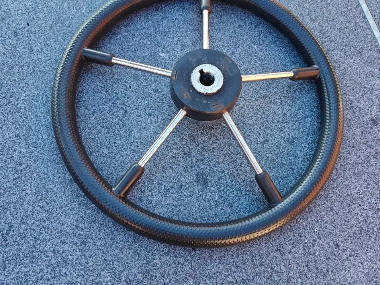Billede 2 - Båd rat i fin stand