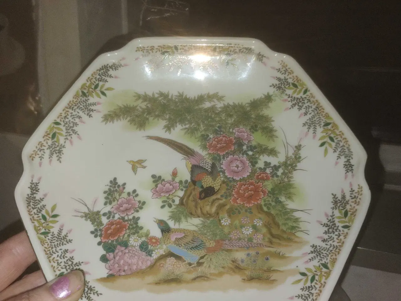 Billede 1 - Kinesisk porcelæn håndmalet fad