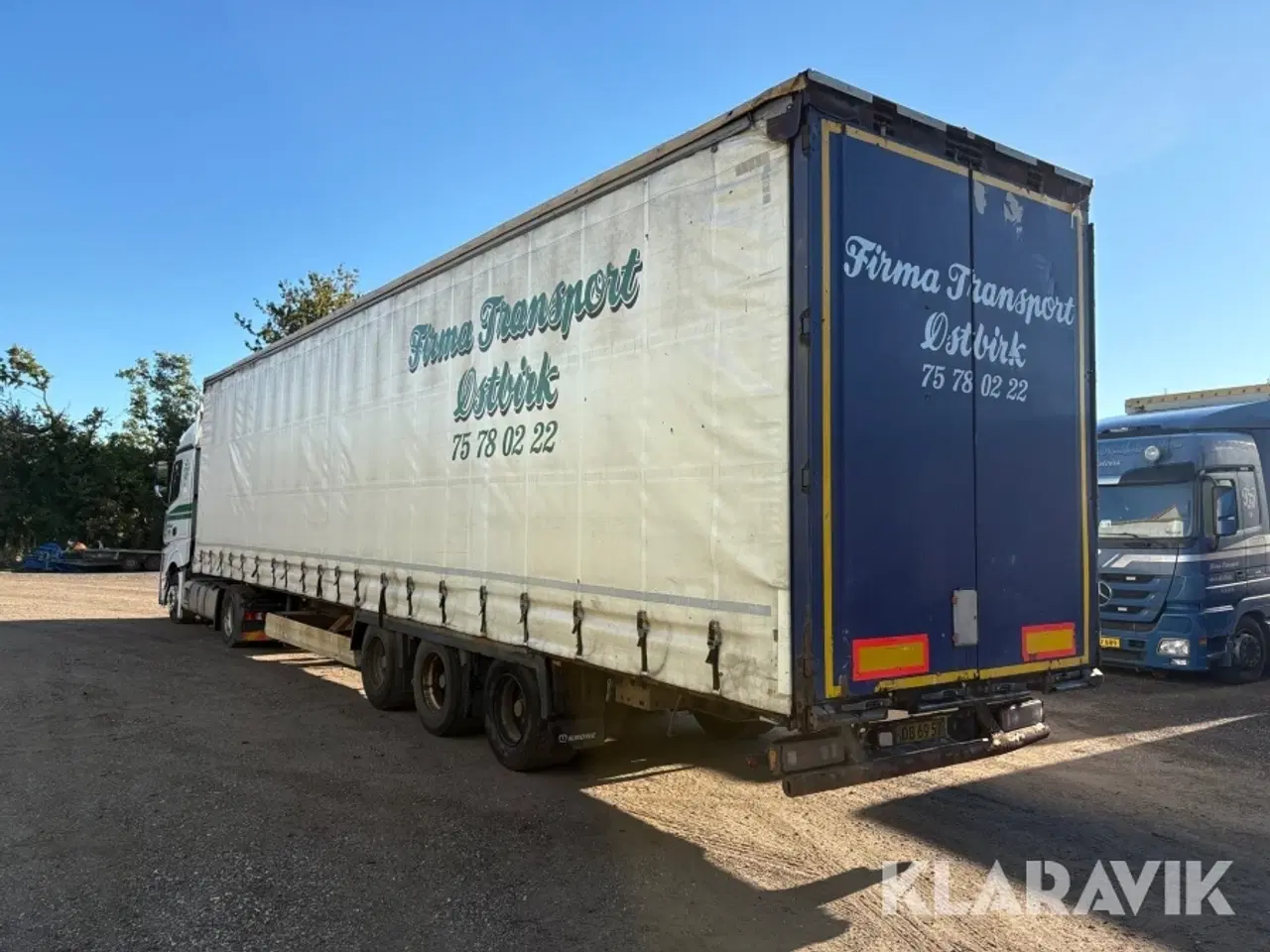Billede 2 - Lastbil Mercedes-Benz Actros med gardintrailer