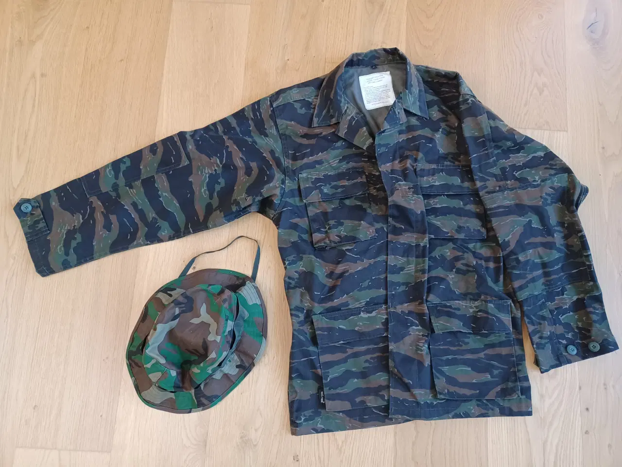 Billede 3 - Outfit m.m. til softgun