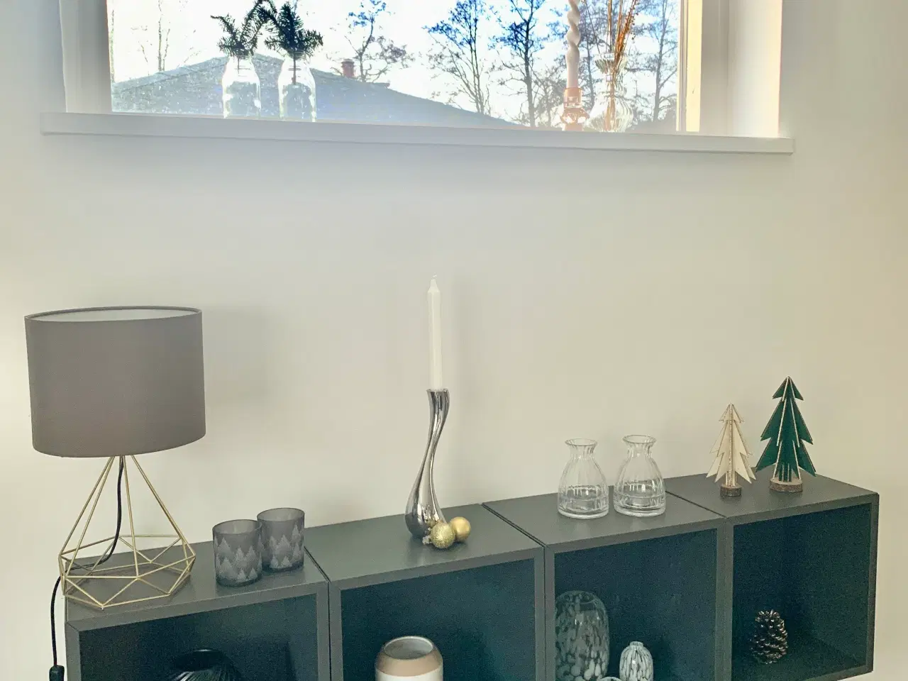Billede 1 - Væghængt hylde/skab EKET
