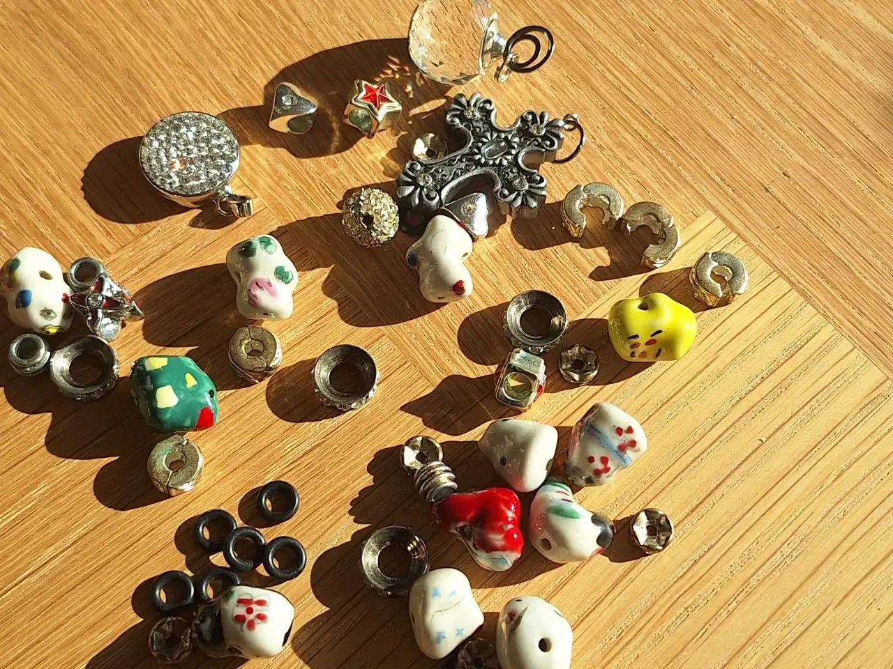 Billede 1 - Blandede smykkedele 