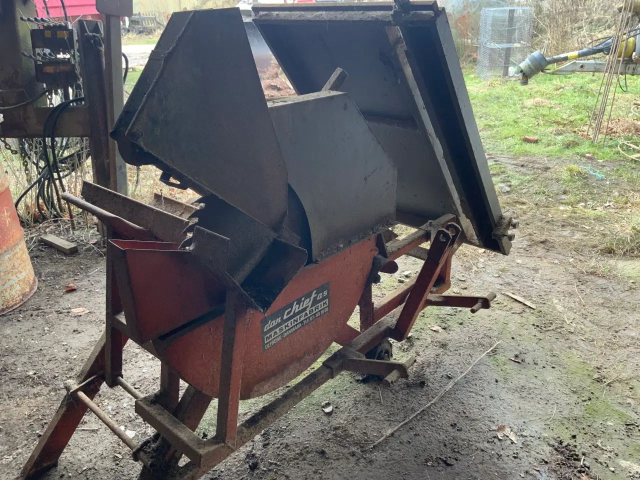 Billede 2 - Brændesav til traktor