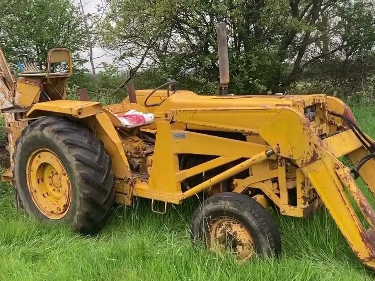 Billede 1 - MF Massey Ferguson 3165 rendegraver søges/købes