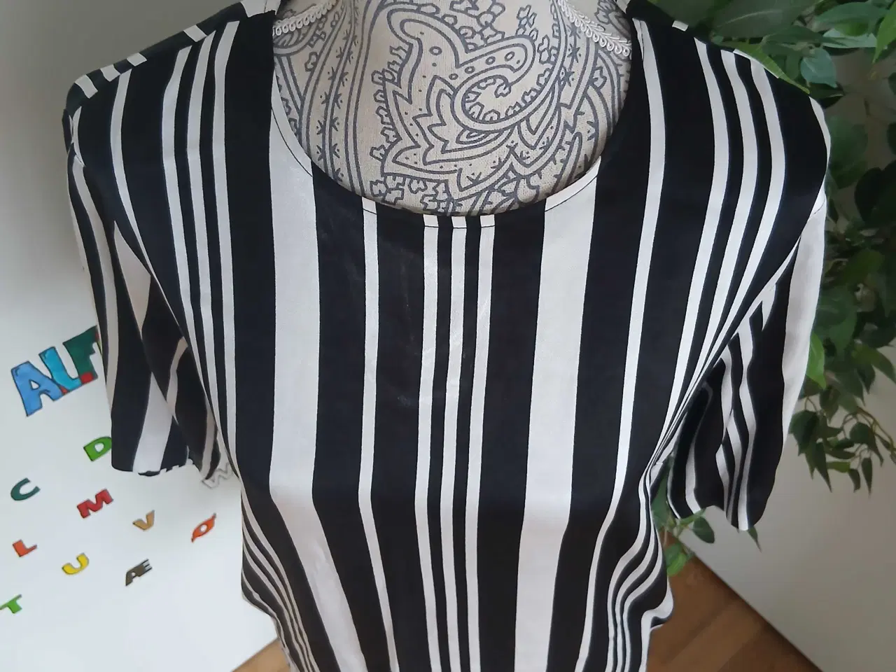 Billede 2 - Kjole. Day Birger et Mikkelsen. Small/36