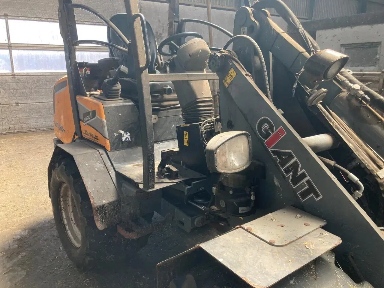 Billede 3 - Giant G2700 HD Minilæsser