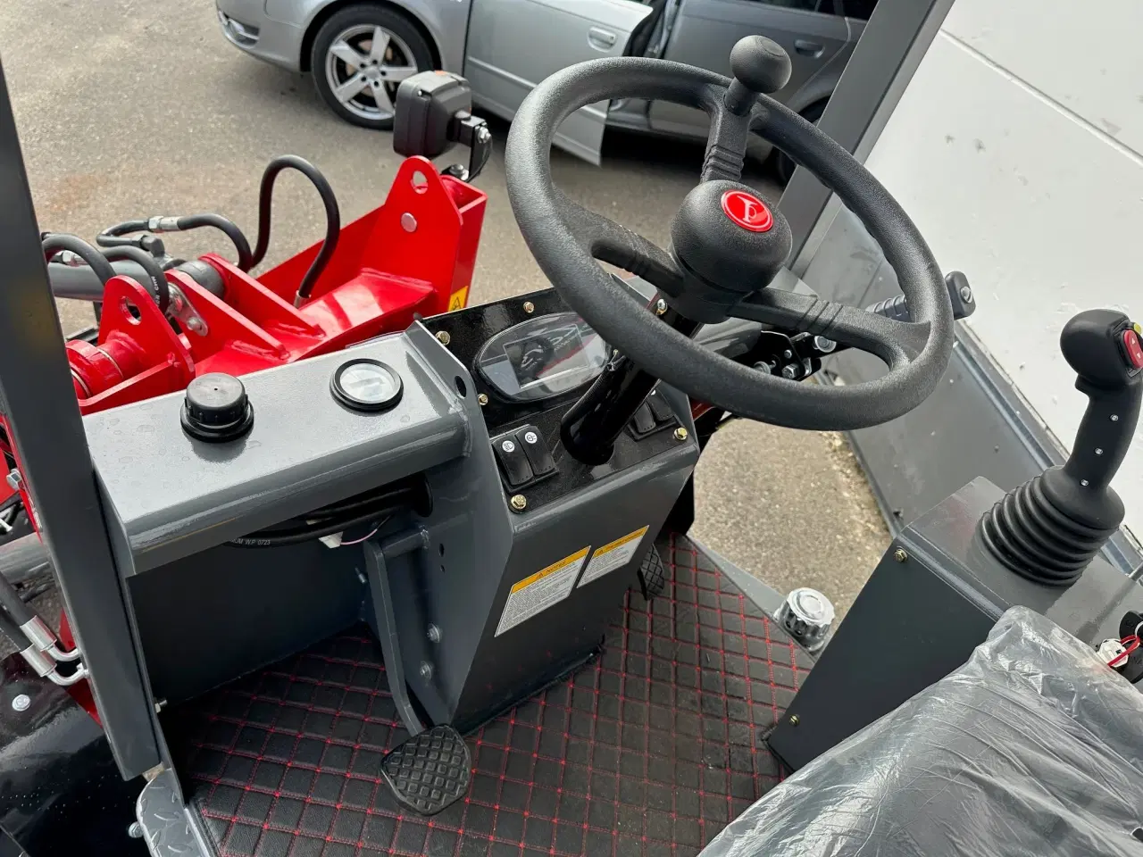 Billede 10 - HZM 805E - Inkl. Skovl og pallegafler