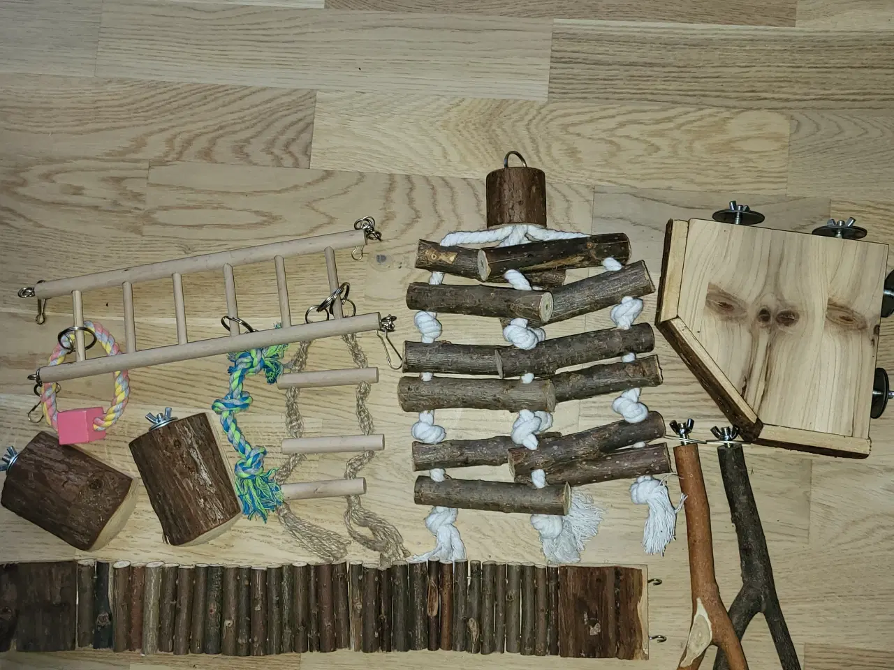 Billede 8 - Kæledyrstilbehør sælges