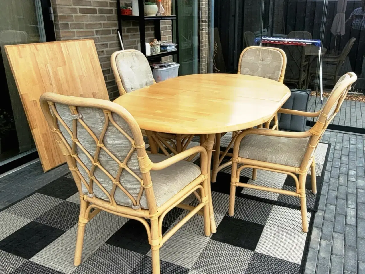 Billede 1 - Flot Sika Design spisebordssæt