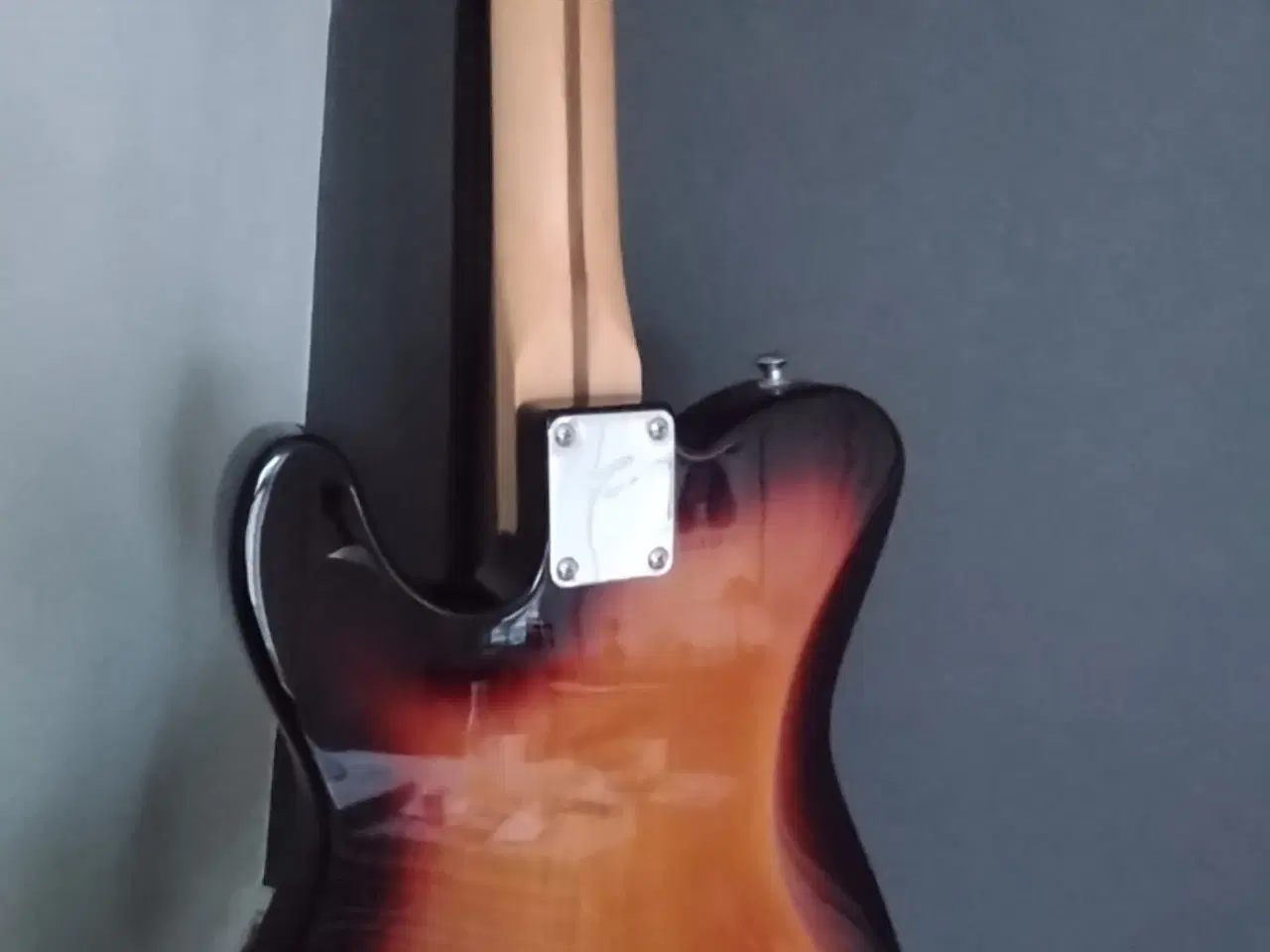 Billede 3 - Fender elguitar 