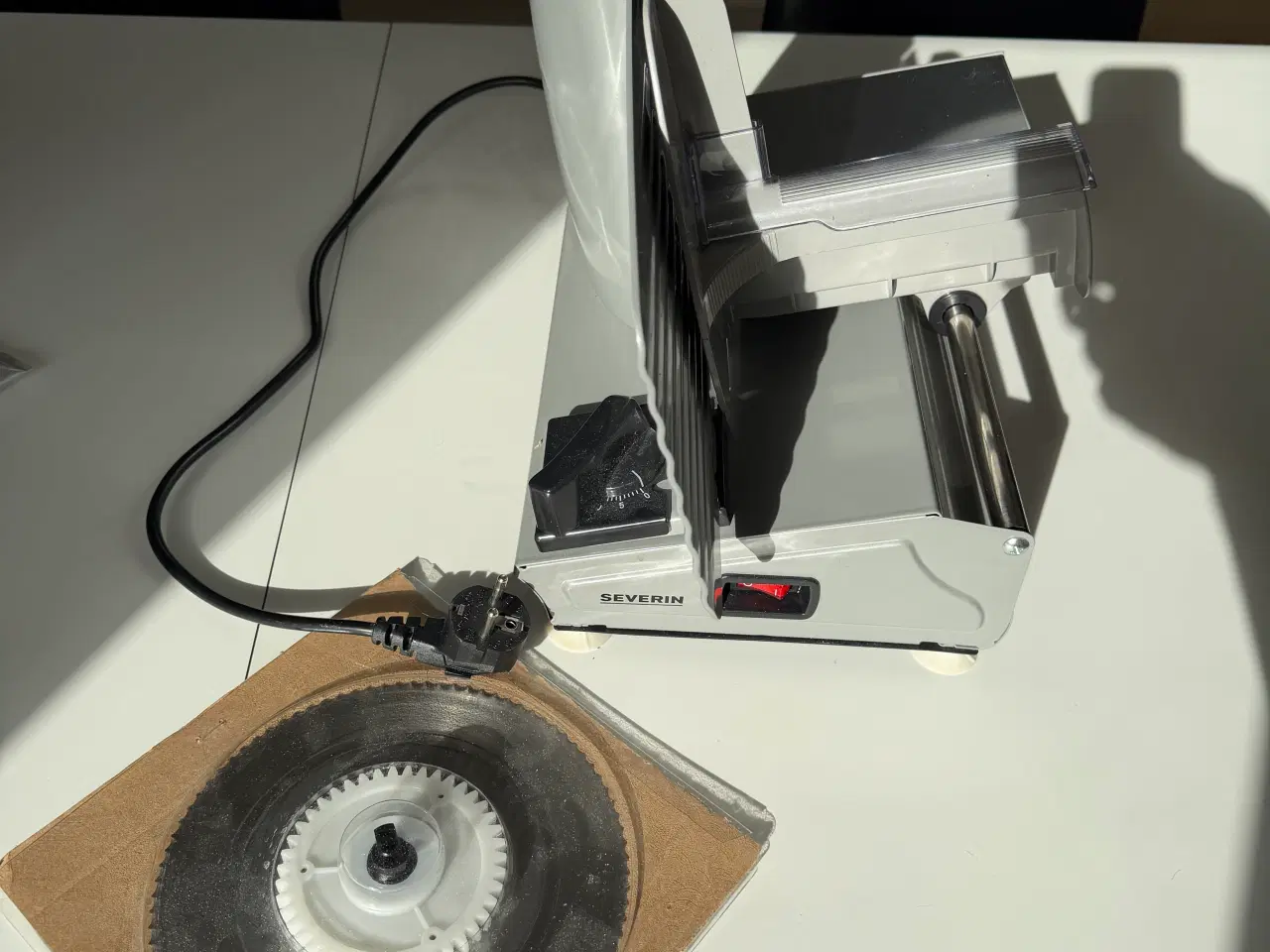 Billede 2 - Pålægsmaskine severin 