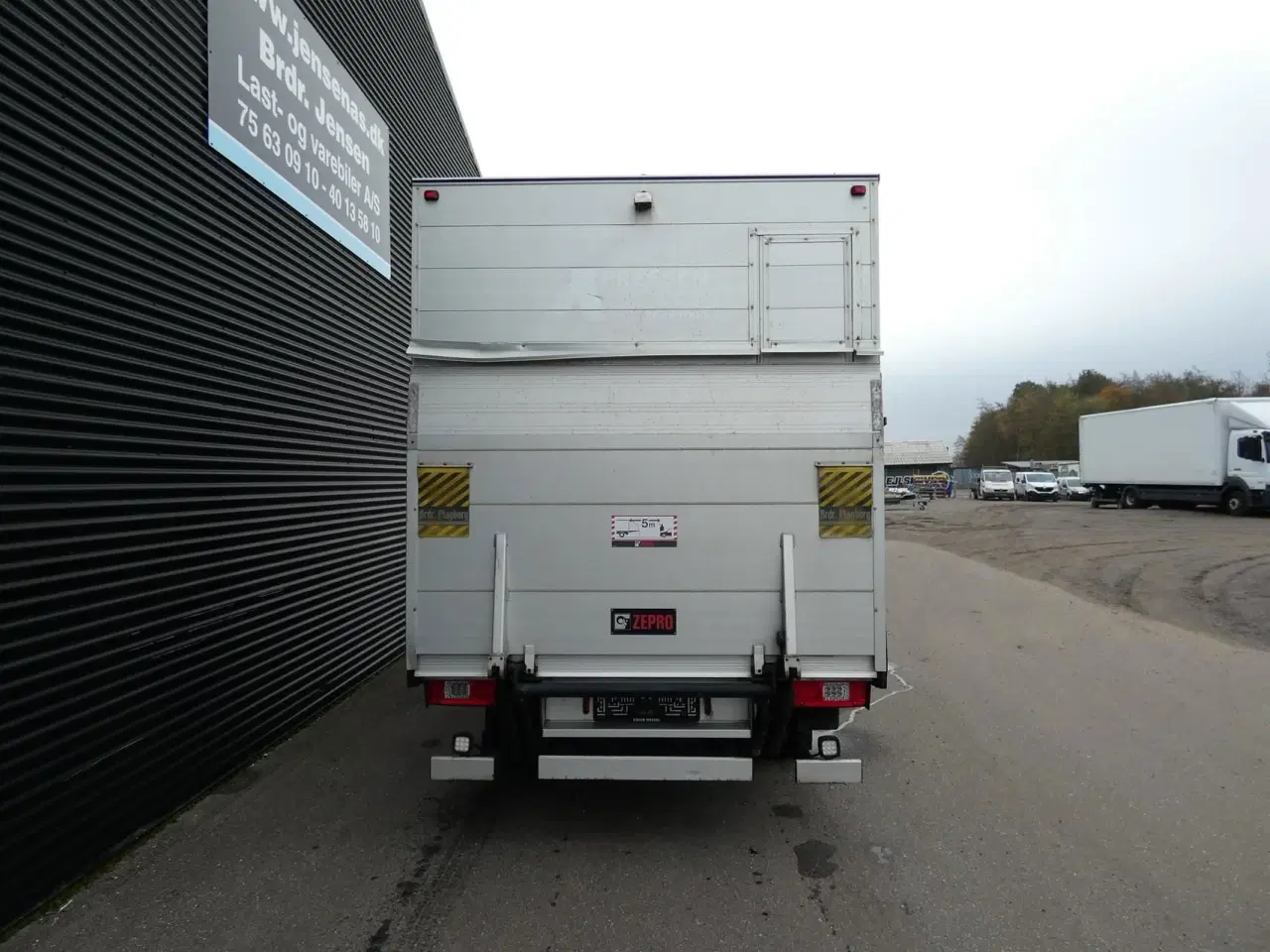 Billede 6 - Mercedes-Benz Sprinter 317 2,0 CDI Alu.kasse m/lift RWD 9G-Tronic 170HK Ladv./Chas. Aut.