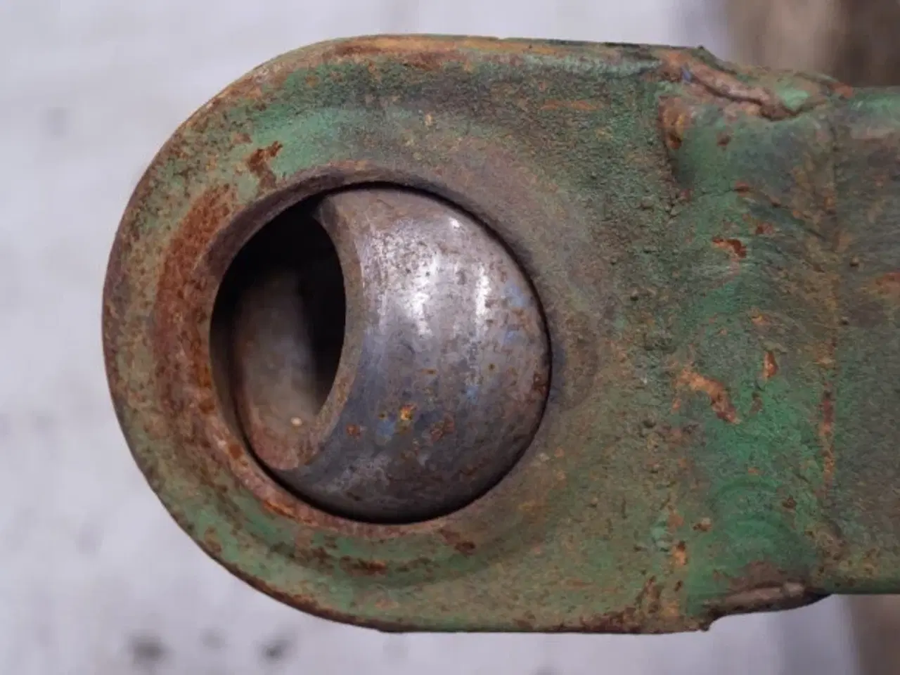 Billede 12 - John Deere 4040 R.H. Liftarm AR80666