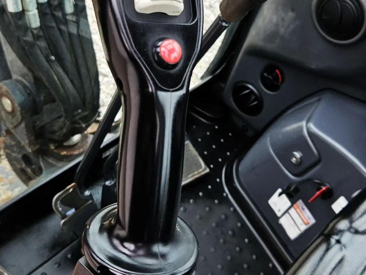 Billede 13 - Eurocomach ES 18 ZT / 3400 timer / tiltman skifte og skovlsæt