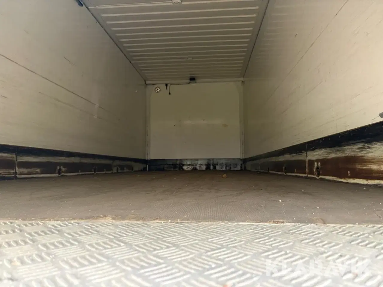 Billede 8 - Isoleret container Lagab - med varme og lys