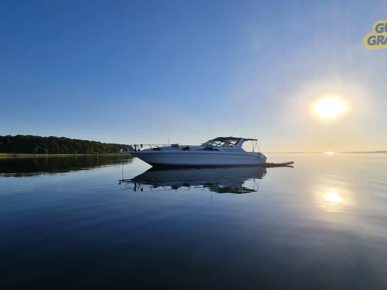 Billede 5 - Dejlig stor motorbåd til billige penge Sea Ray 