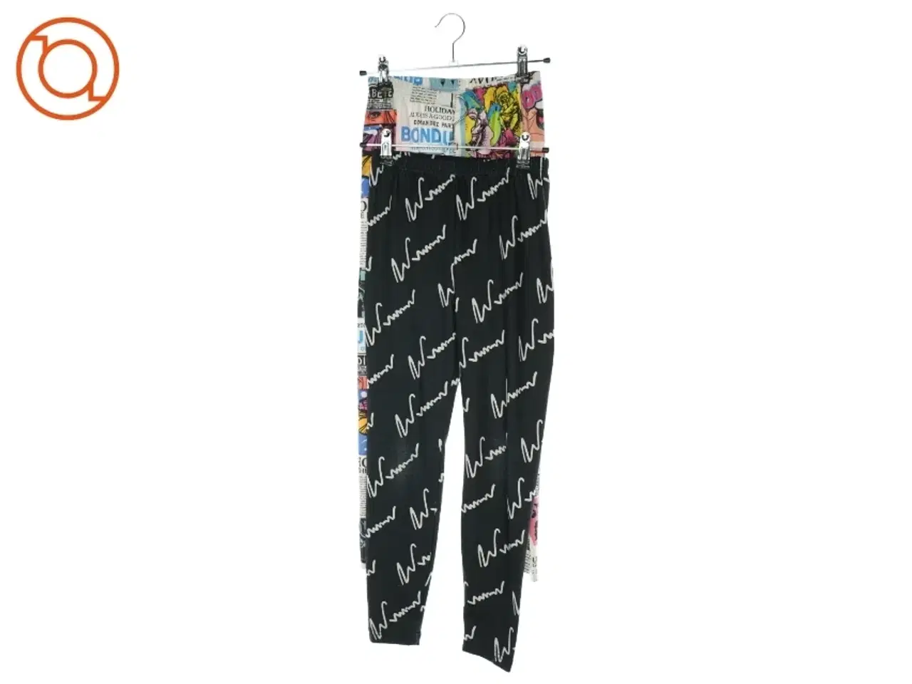 Billede 1 - Bukser med print (2 stk) (str. ca. 134)