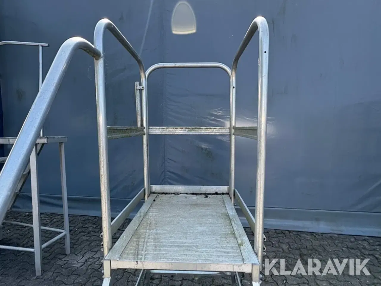 Billede 7 - Trappe med platform på hjul Zarges