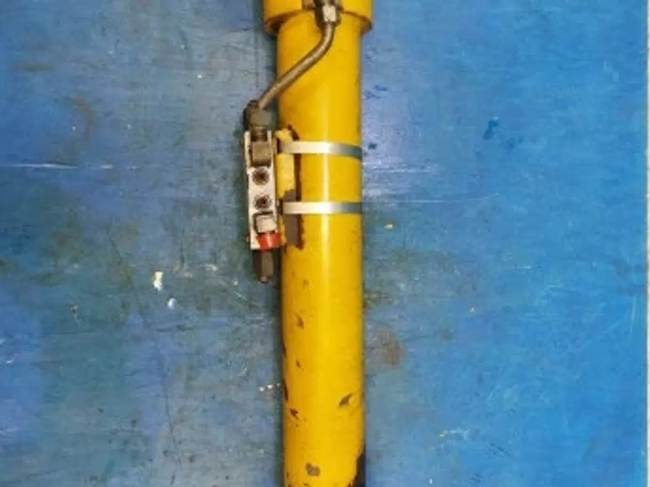 Billede 10 - Hydrema 906B Sideforskydnings Cylinder 200141