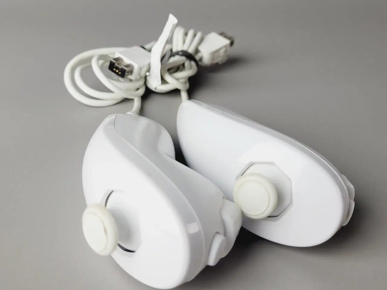 Billede 5 - ⭐️· 🎮 Originale Wii Nunchuk controllere (2 stk.) 