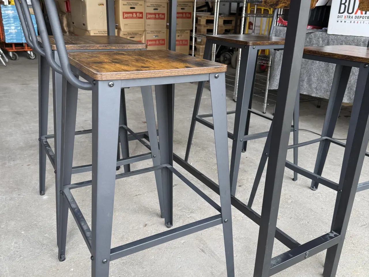 Billede 11 - 4 VASAGLE barstol & bord i industrielt design