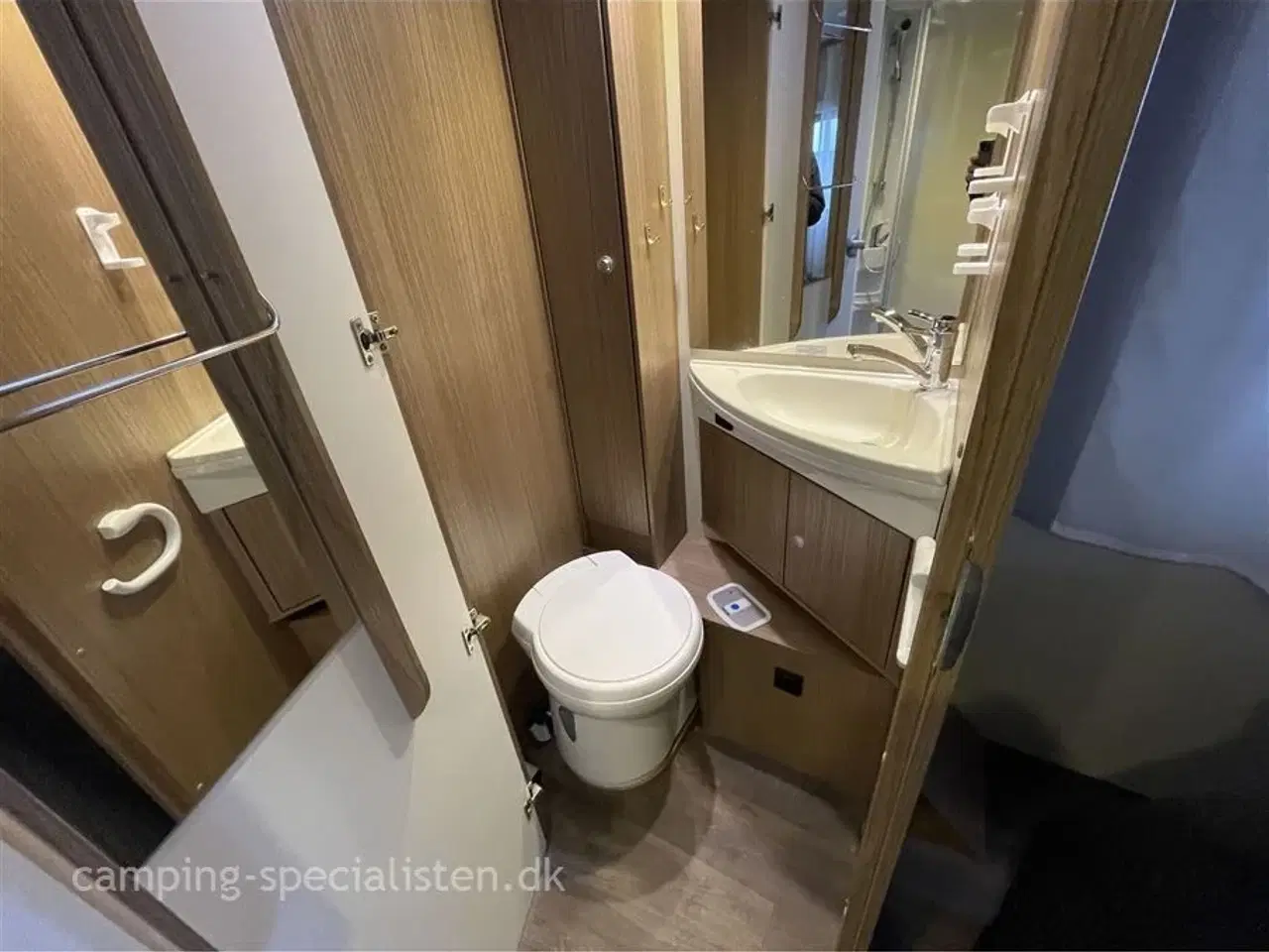 Billede 13 - 2019 - Carado T 449 Carado T 449 2019 - Kan ses nu hos Camping-Specialisten.dk