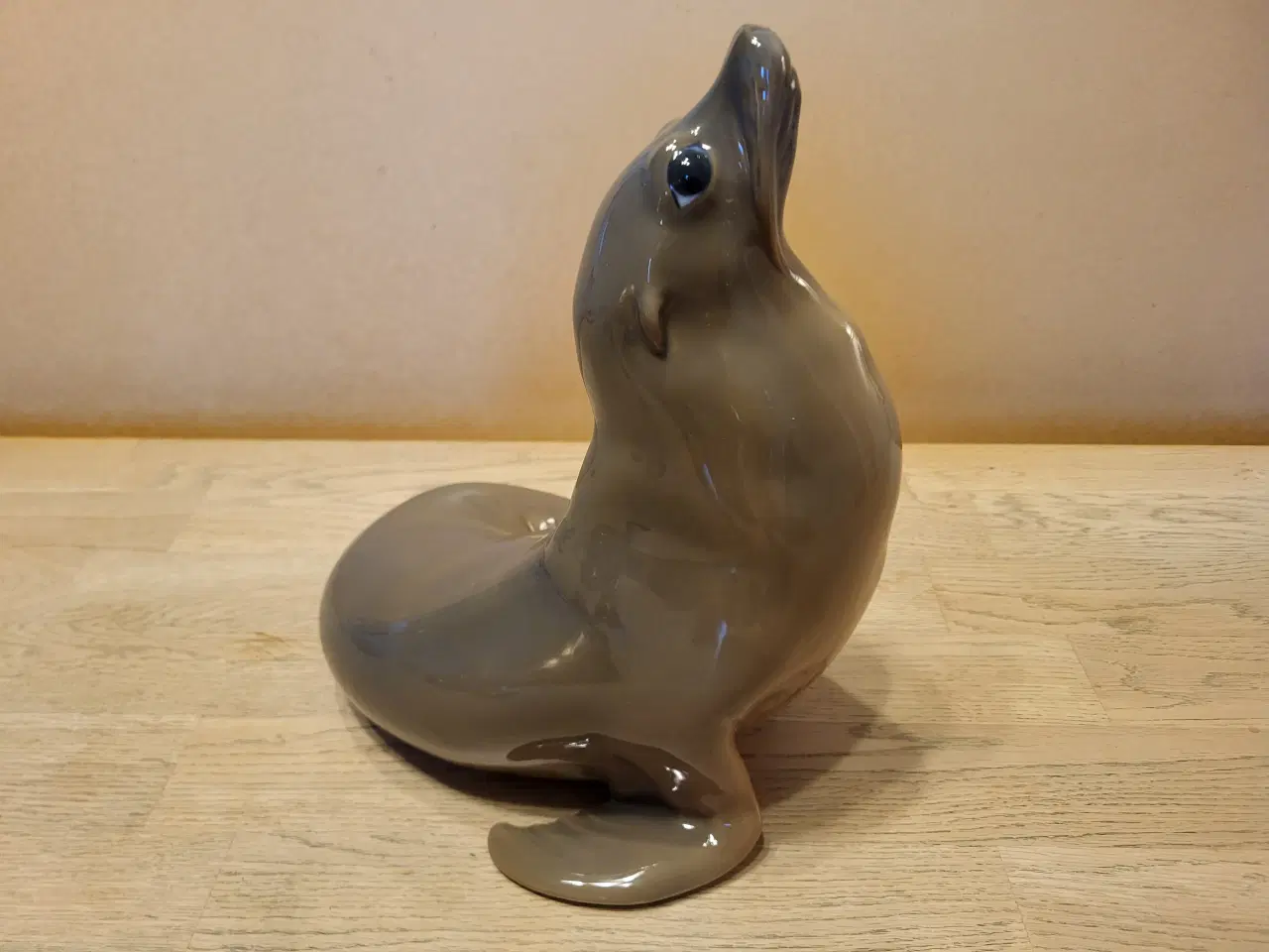 Billede 3 - Porcelæn Stor Søløve nr. 265 meget flot.