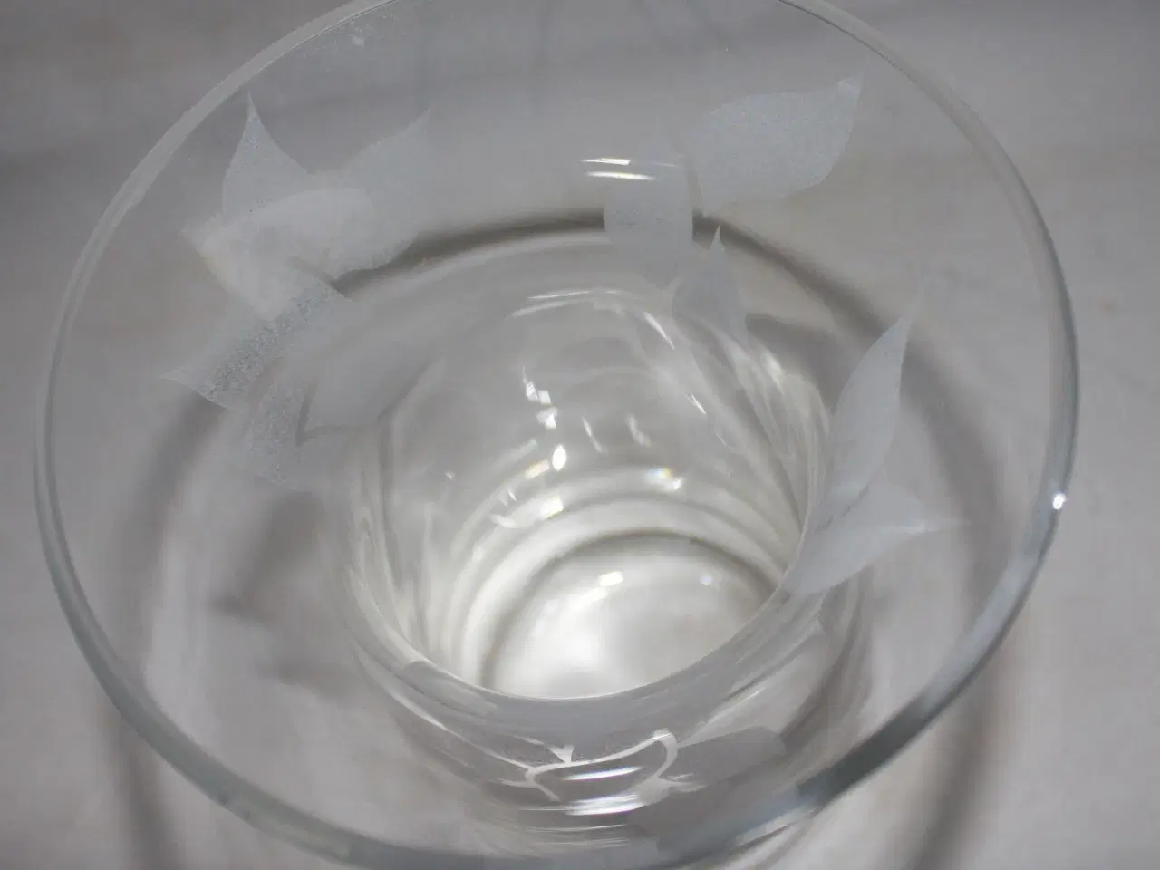 Billede 4 - Lin Utzon,  Vase af klart glas