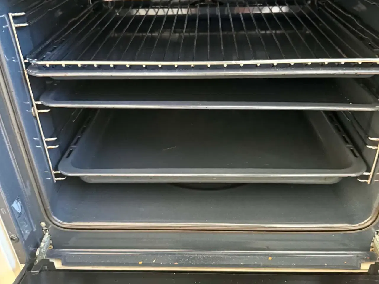 Billede 2 - Indbygningsovn Electrolux EKB 100
