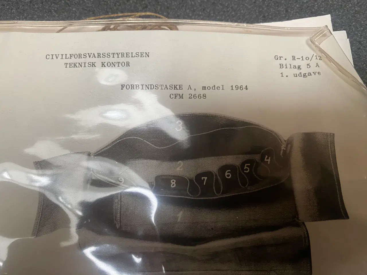 Billede 2 - Civilforsvarsstyrelsen Forbindingsæske A Model 196