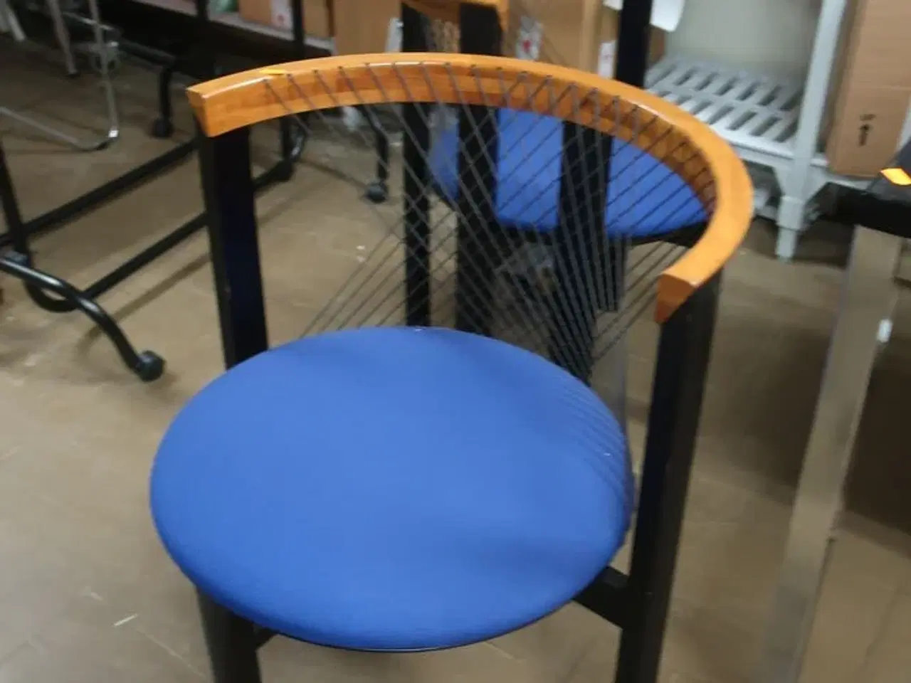 Billede 2 - 2 stk. stole TRANEKÆR String Chair samt bord