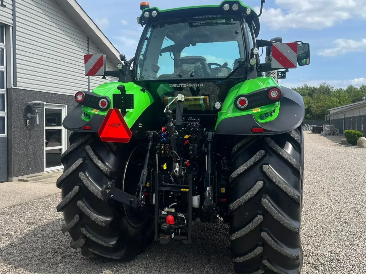 Billede 18 - Deutz-Fahr Agrotron 8280 TTV Stage V Warrior med fuld affjedring og evt. GPS