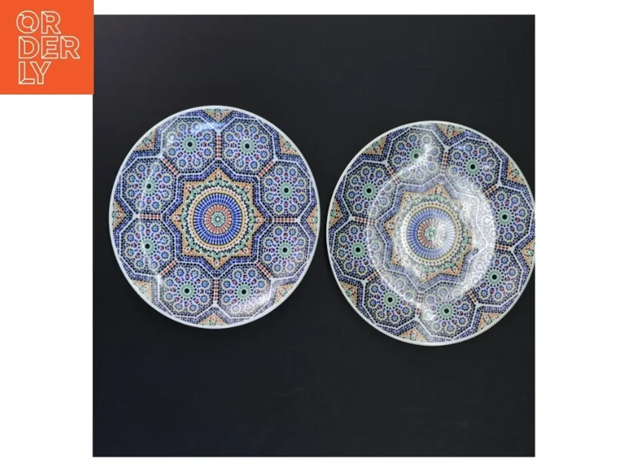Billede 1 - Dekorative vægplatter, Ø 17 cm fra CONIMBRIGA, Måske (str. Ø. 17 cm. 2 styk)