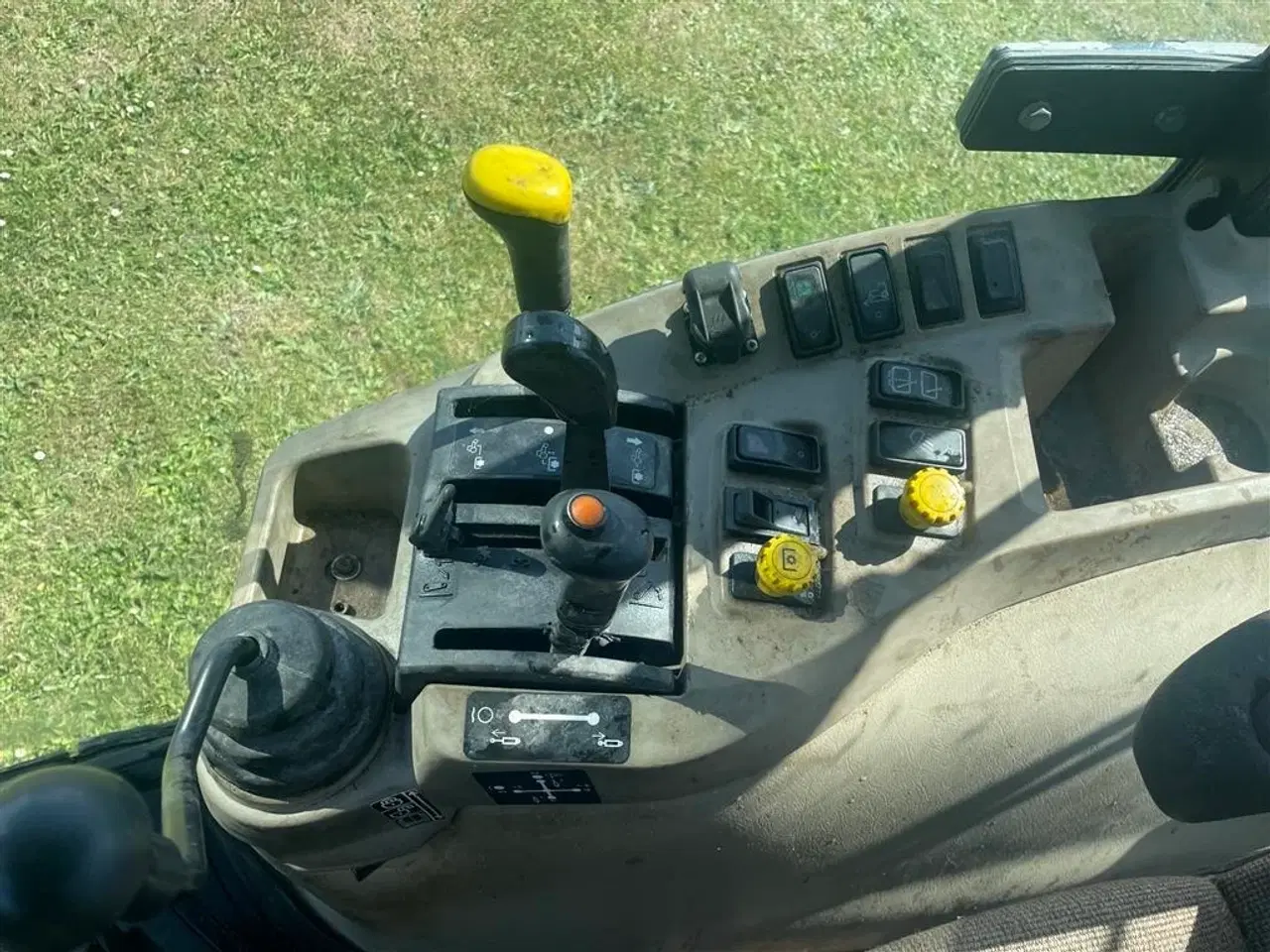 Billede 6 - John Deere 3720 Frontlift og PTO